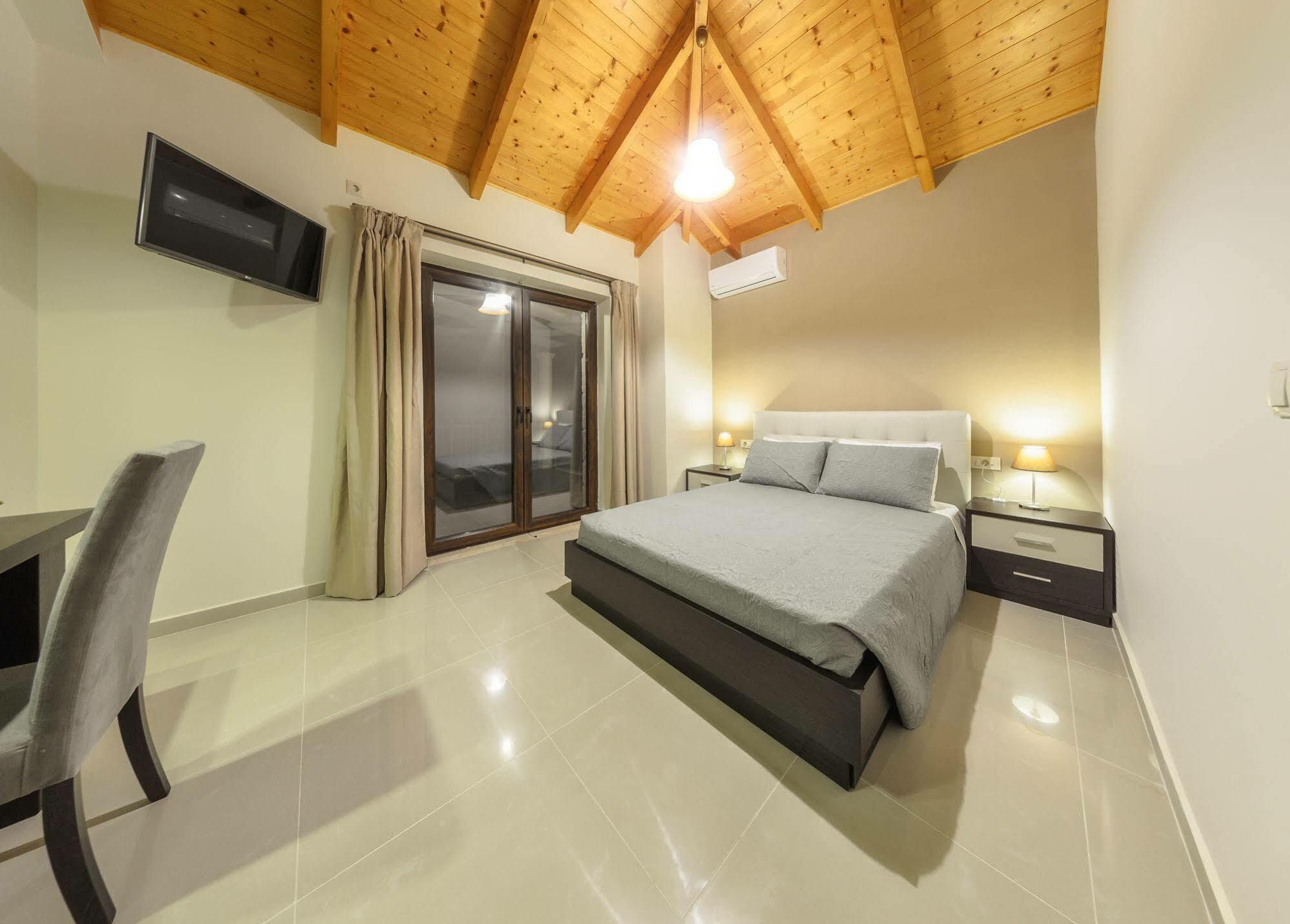 Eden Villa Anafonítria